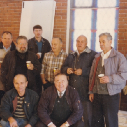 From left to right: Stavros Touris, Fr. Nicholas Psihos, ____, Demitri Stratis, Louis Leos, Pandelis Bettas, George Pandis; Seated: ____, Tom Annis